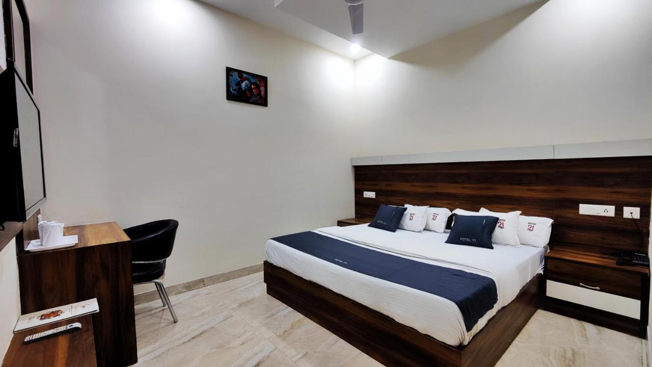 Hotel 21 Next To Chd Railway Station Chandīgarh Екстериор снимка